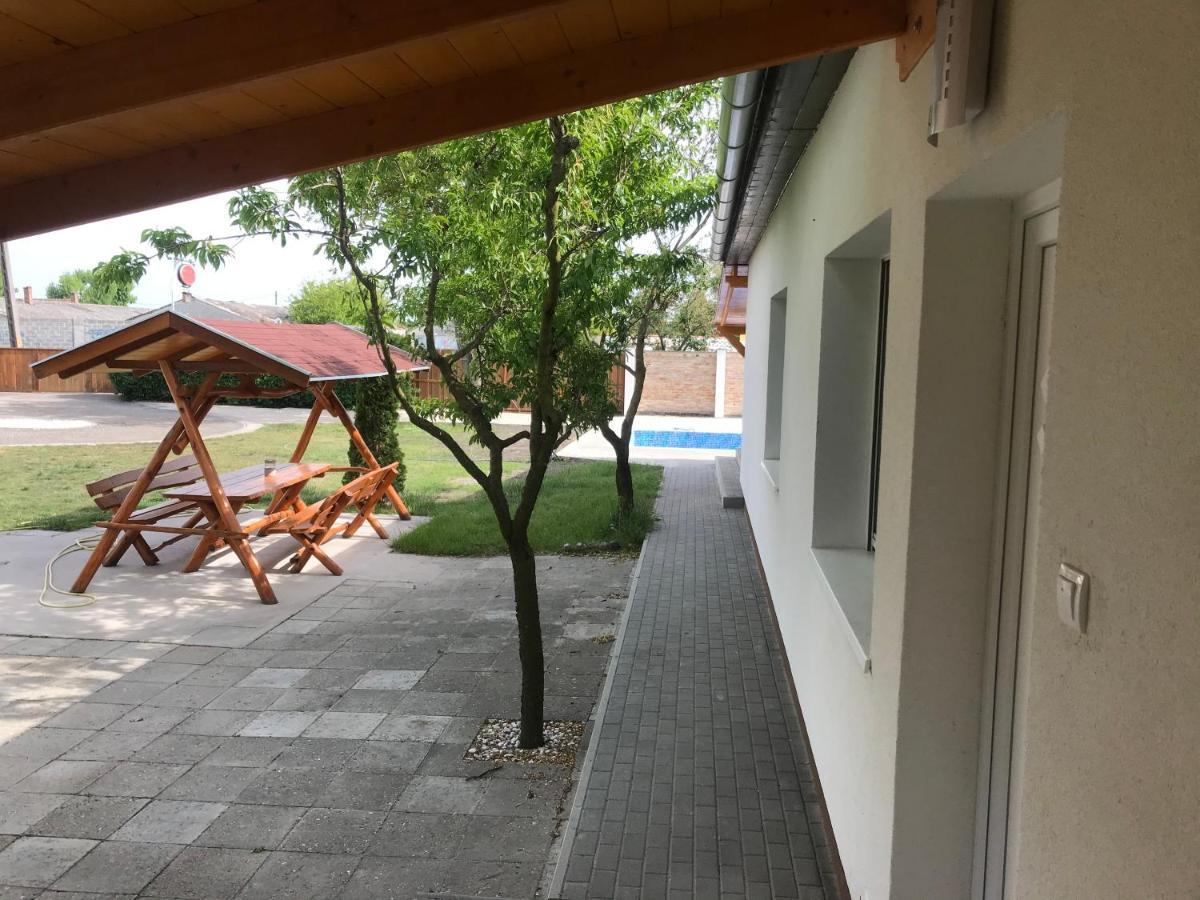 Nice Big House Balatonfenyves Exterior foto