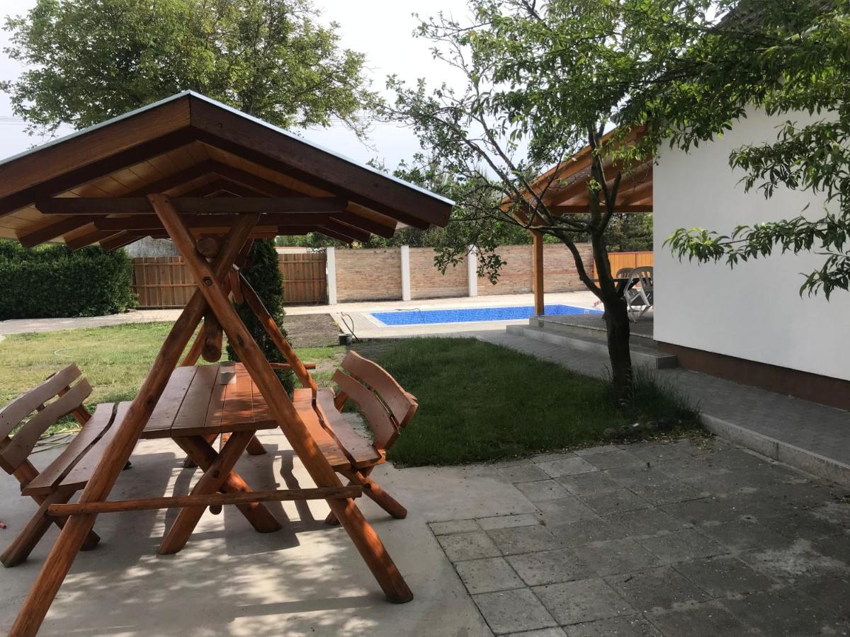Nice Big House Balatonfenyves Exterior foto